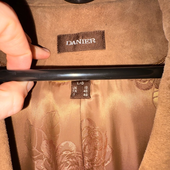 Danier Tan Suede Trench Coat - Picture 2 of 5